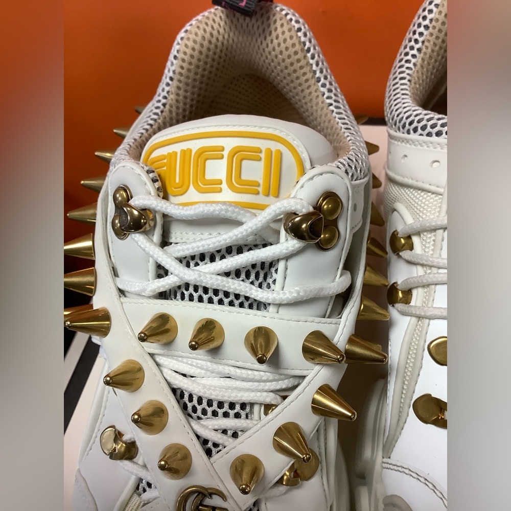 Gucci Flashtrek Sneakers - Picture 7 of 15